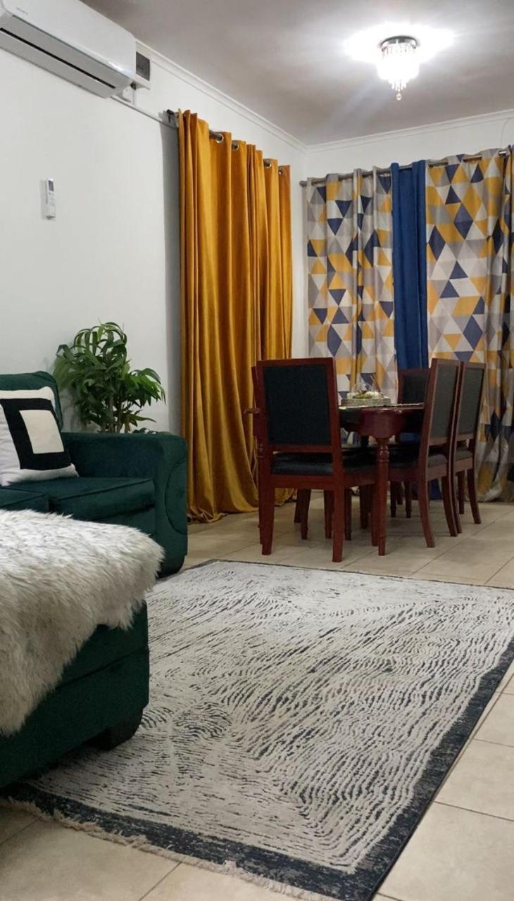 לוסקה Sanctuary Aparthotel-Ac-Garden- Solar-Wi-Fi -Firepit-Park-Carport מראה חיצוני תמונה
